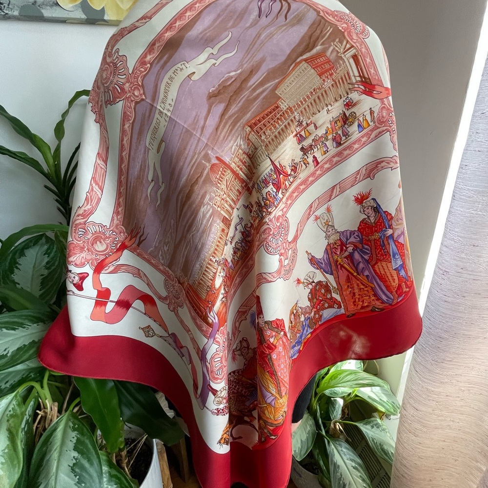 COPY - Hermès Turqveries En L’Honneur De Mr Le T. Silk Scarf. - Picture 3 of 16